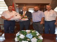 Yeni Vali, Sivil Araçla 17 İlçeyi Gezdi