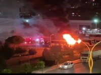 Aliağa'da servis otobüsü alev alev yandı