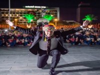 Başkan Soyer’den zeybek sürprizi