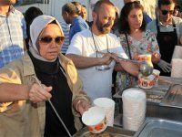 AK Parti Aliağa Teşkilatı'ndan Aşure İkramı