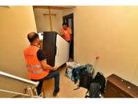 İzmir'de öğrenim gören üniversitelilere nakliye desteği sürüyor