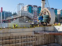 Dev tünel açma makineleri yer altına indi