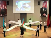 Azerbaycan'ın Merhum Cumhurbaşkanı Heydar Aliyev Anıldı