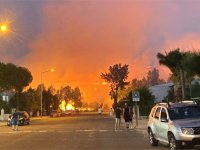 Aliağa ‘da otluk alanda çıkan yangın söndürüldü