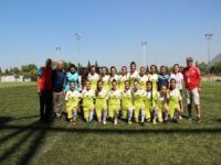 Futbolun Prensesleri Sahaya Çıktı