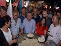 ÇOMÜ Yönetimi, Demokrasi Nöbetindeki Vatandaşlara Pilav Dağıttı