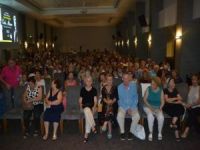 ’İzmir’in Hanımları’ Zeki Müren İçin Söyledi