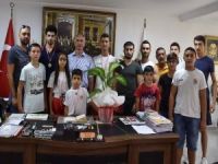 Sporculardan Başkan Kale’ye Teşekkür Ziyareti