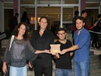Manisa Şehir Tiyatrosuna İzmir’den Ödül