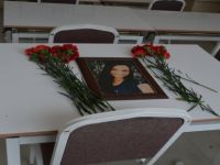 Aliağalı Genç Kıza Hüzünlü Tören