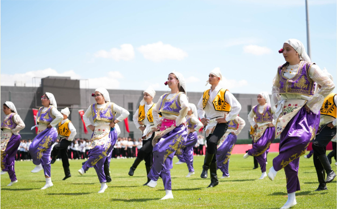 19-mayis-bayrami-alg-02.jpg