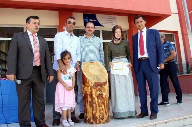 Kütahya Şule Mete Tetik İmam Hatip Ortaokulu İlk Mezunlarını Verdi