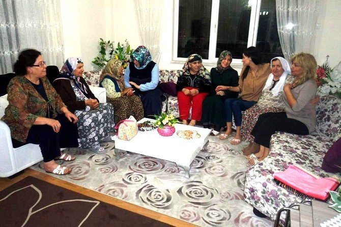 Ak Parti’li Abdurrahman Öz’e Eş Desteği