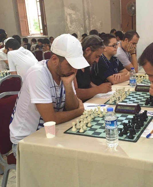 Yunusemre Satranç Turnuvasında Zirve İçin İddialı