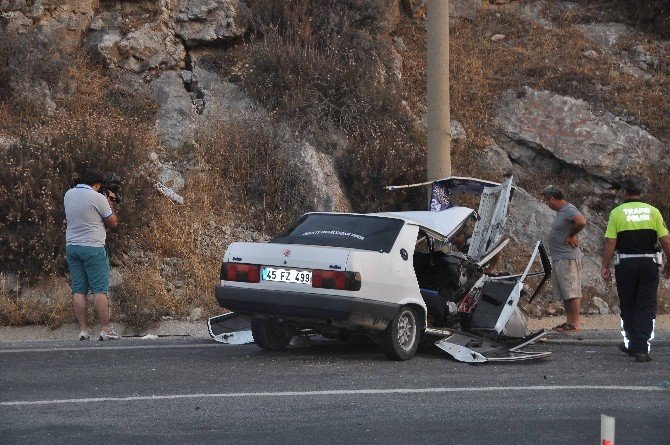 Kuşadası’nda Otel Çalışanları Kaza Yaptı: 1 Ölü, 4 Yaralı