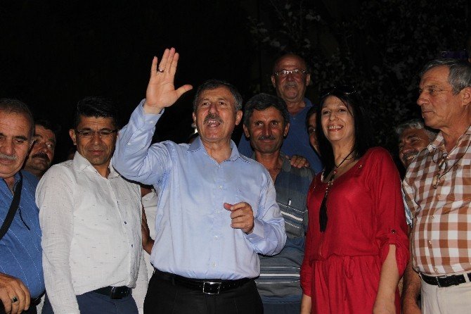 Ak Partili Özdağ: “Hedefimiz 2019 Yerel Seçimleri”