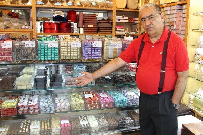 Ucuz Baklava Ve Çikolataya Dikkat