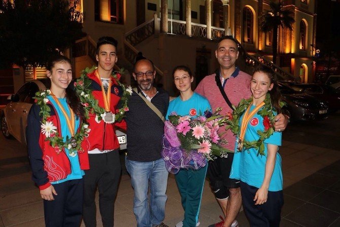 Cumhurbaşkanı Erdoğan’dan Dünya Şampiyonu Manisalı Sporcuya Telefon