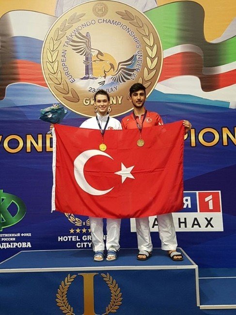 İzmirli Tekvandocu Simge Erensayın, Avrupa Şampiyonu Oldu