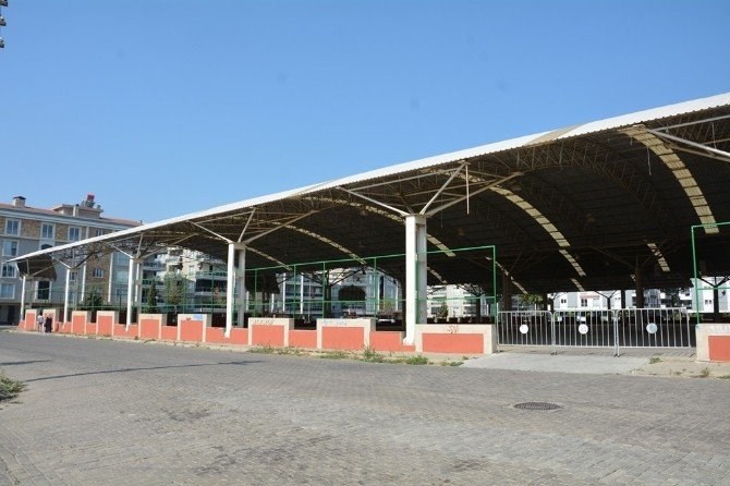 Efeler’de Fatih Kapalı Pazaryeri’nin Yeniden Açılması İçin Çalışmalar Başladı