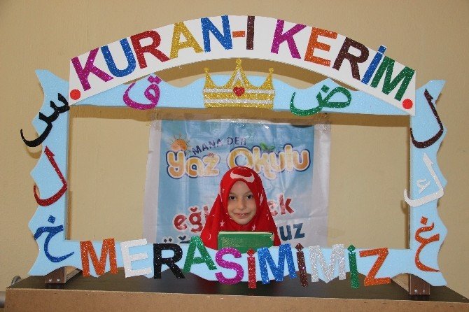 Kur’an-ı Kerim’in Yanında Hayatı Da Öğretiyorlar