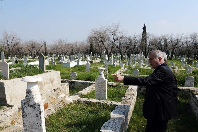 Tarihi İlbade Mezarlığı Kazı Çalışmaları Dokuzuncu Yılına Girdi