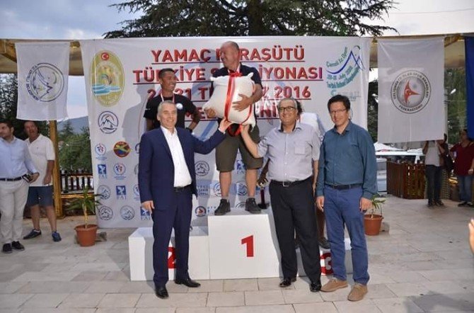 Yamaç Paraşütü Yarışmaları Sona Erdi