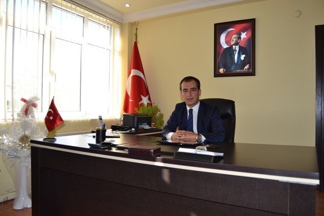 Uşak’ta Bir Vali Yardımcısı Ve Bir Kaymakam Açığa Alındı