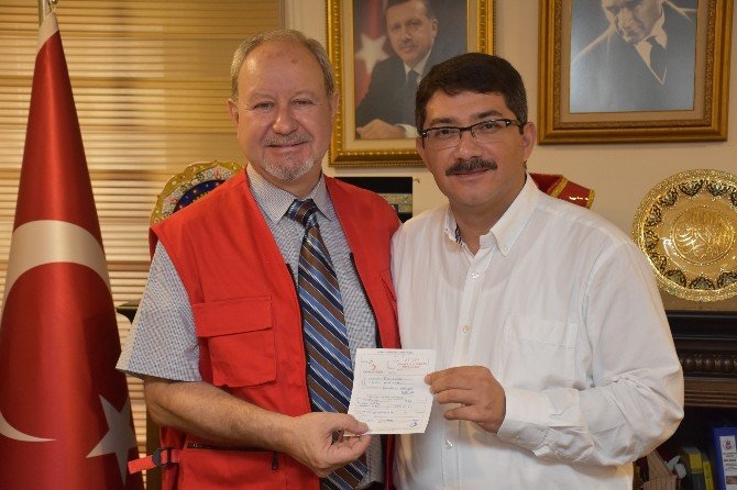 Kızılay’a Bir Kurban Bağışı Da Başkan Çelik’ten