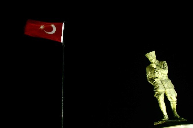 Atalarının İzinde ’Zafere’ Yürüdüler