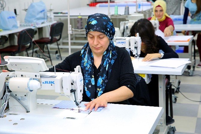 Buca’da Meslek Edindirme Ve Hobi Kursları Başlıyor