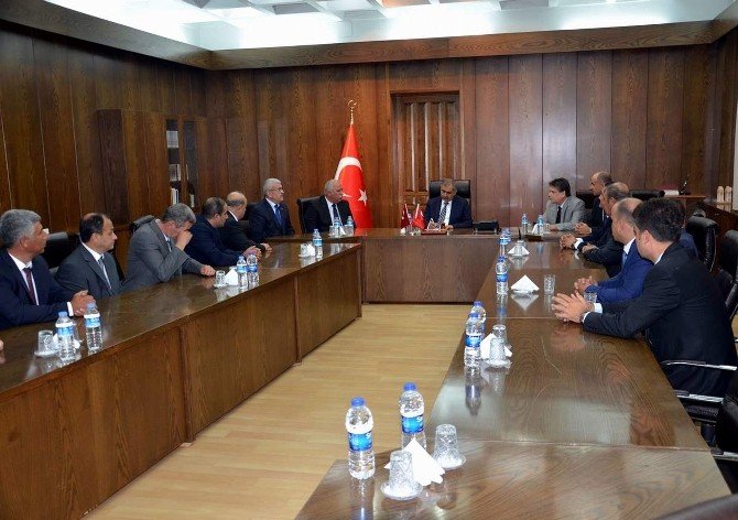 Aydınlı Şoförler Vali Koçak’ı Ziyaret Etti