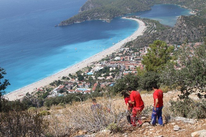 Paraşütçüyü Umke Ve 112 Ekipleri Kurtardı