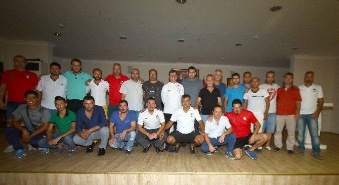 Futbolun Değişen Kuralları Bayraklı’da Anlatıldı