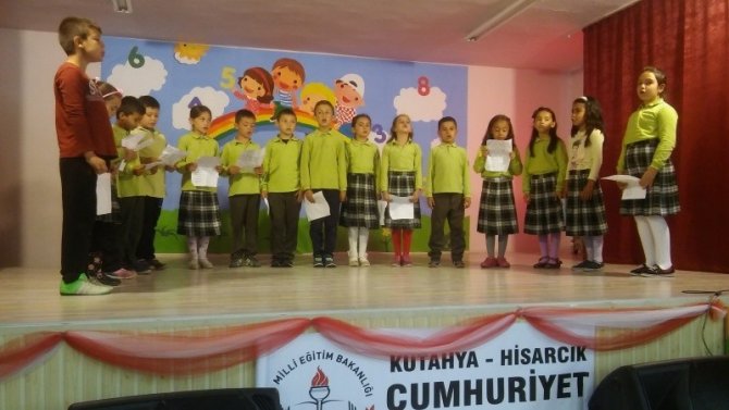 Hisarcık Cumhuriyet İlkokulunda Yıl Sonu Şenliği