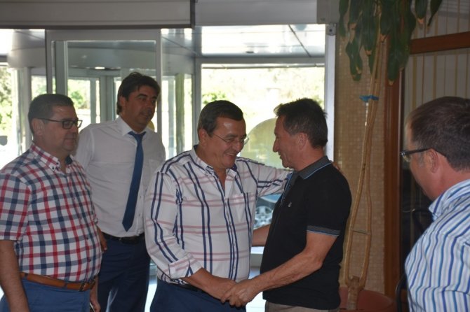 Kıyı Belediyelerden Başkan Kamil Saka’ya Destek