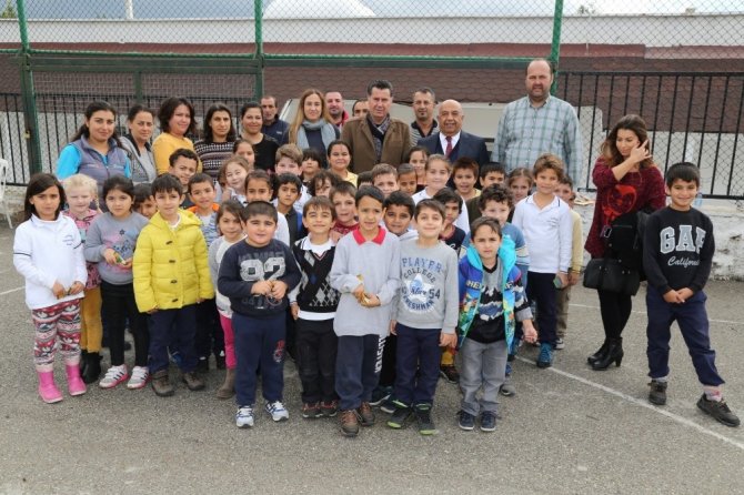 Başkan Kocadon, Hüseyin Boyacı İlkokulu’nu Ziyaret Etti