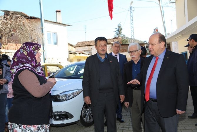 Başkan Özakcan, Mahalle Ziyaretlerine Aralıksız Devam Ediyor