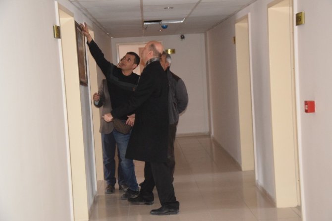 Başkan Bozkurt, Şuhut Belediyesi Oteli’nde İncelemelerde Bulundu