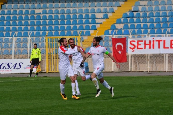 Tff 3. Lig Ankara Adliyespor:1 Utaş Uşakspor:1