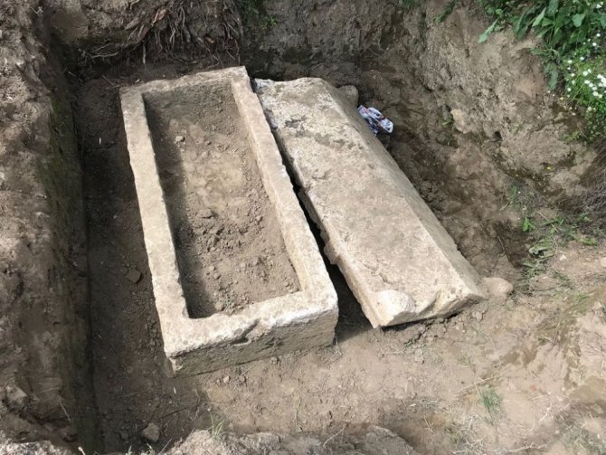 Tam Tesisatlı Tarihi Mezar Hırsızları Jandarmadan Kaçamadı