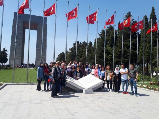 Üniversite Öğrencilerinden Çanakkale Gezisi