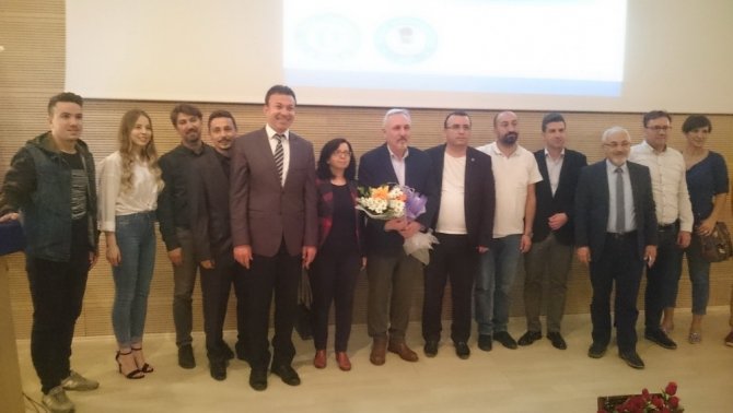 Uşak Üniversitesinde “Atatürk Modernleşme Ve Gençlik” Konulu Konferans