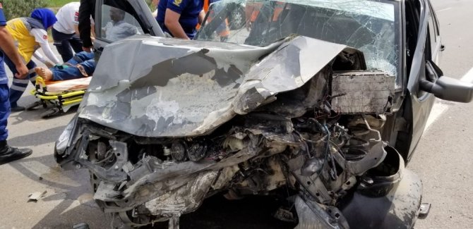 Tıra Arkadan Çarpan Otomobilin Sürücüsü Ağır Yaralandı
