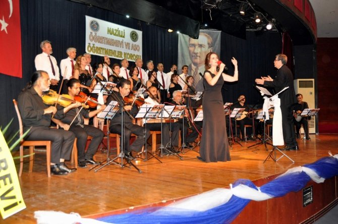 Öğretmenlerden ‘Unutulmayan Yaz Şarkıları Ve Türküleri’ Konseri