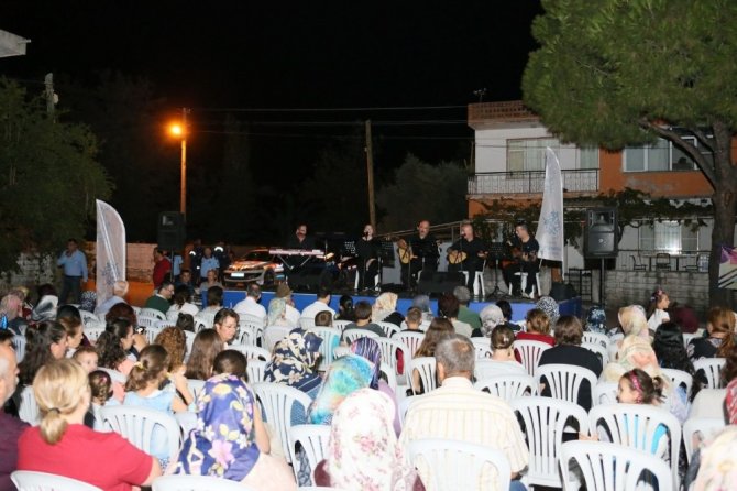 Aydın Büyükşehir Belediyesinin Halk Konserleri Devam Ediyor