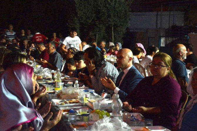 Sarayköy’de Alevî-bektaşî Vatandaşlar İçin İftar Yemeği