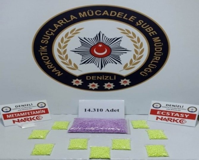 Araç Koltuğundan 14 Bin 310 Adet Uyuşturucu Hap Çıktı