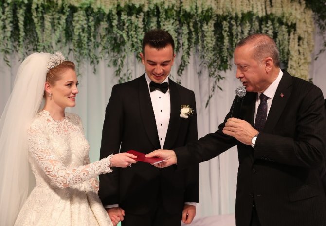 Cumhurbaşkanı Erdoğan Denizli’de Nikah Törenine Katıldı