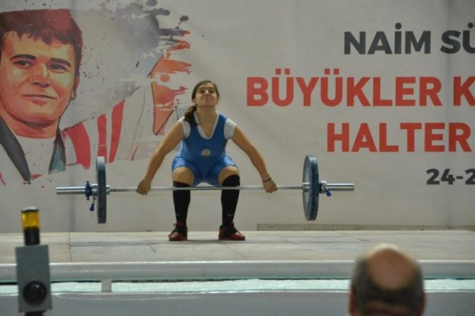 Halter Büyükler Türkiye Şampiyonası’nda 528 Sporcu Yarıştı